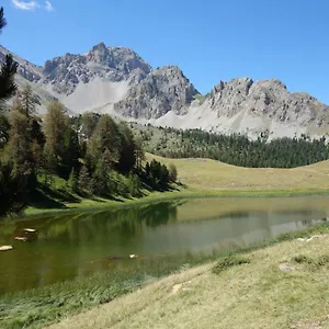 Skis Aux Pieds Dans Un Cosy Au Coeur Du Queyras Molines-en-Queyras